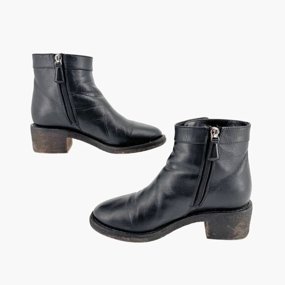 Chanel CC Turnlock Ankle Boot Size 36.5 US 5.5-6 Black Leather Moto Biker Bootie - Picture 10 of 15